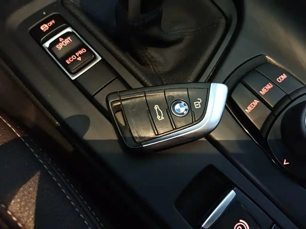 BMW X1 — фото 9