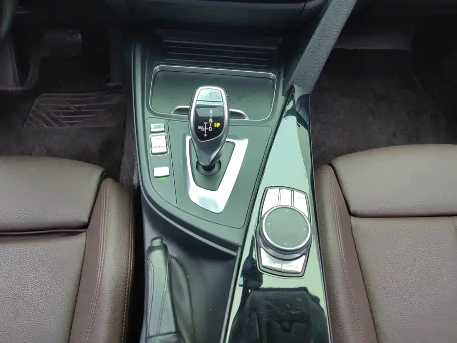 BMW 3 Series — фото 16