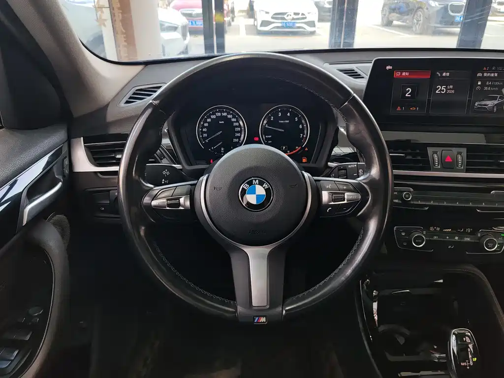BMW X1 — фото 14