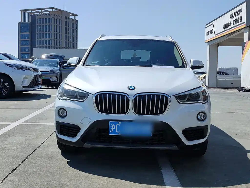 BMW X1 — фото 2
