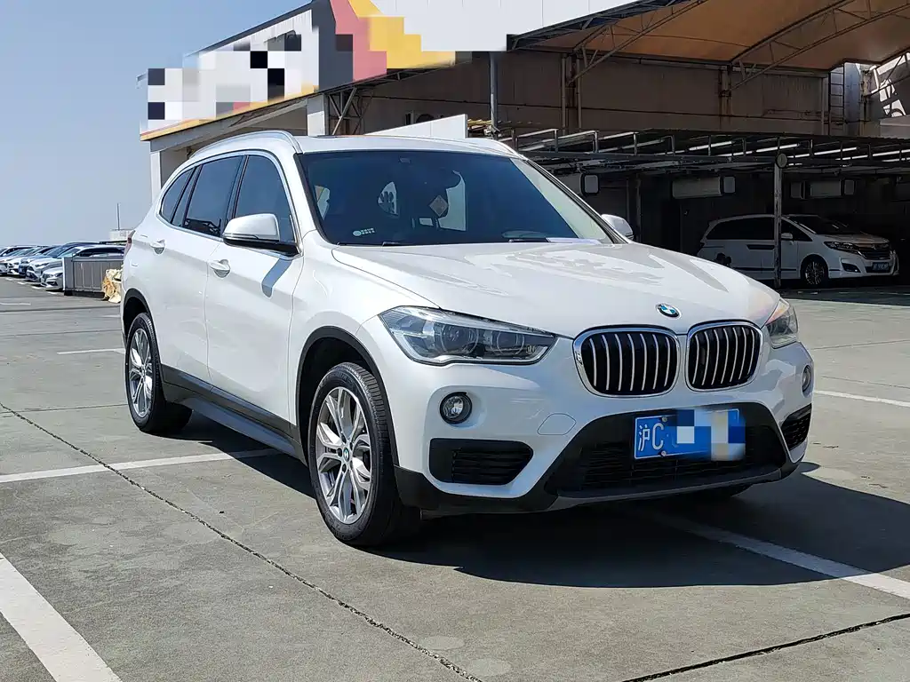 BMW X1 — фото 3