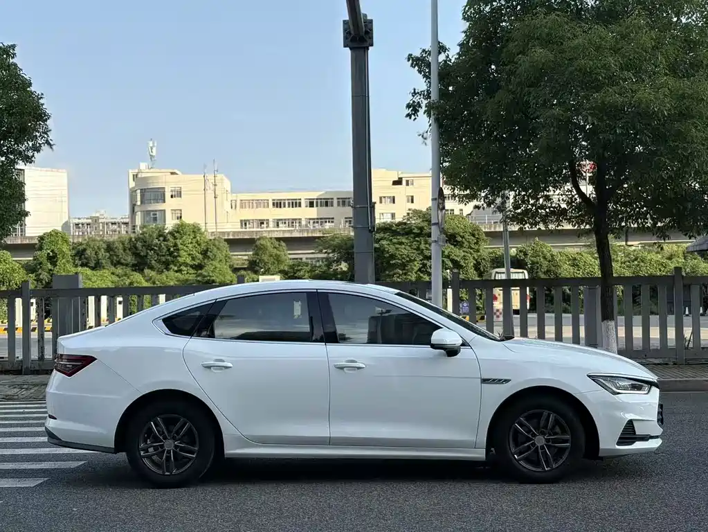 BYD Qin Pro — фото 4