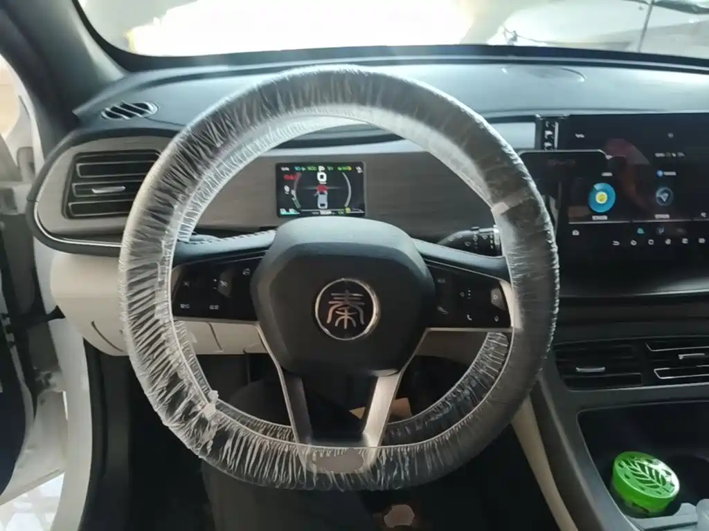 BYD Qin PLUS — фото 11
