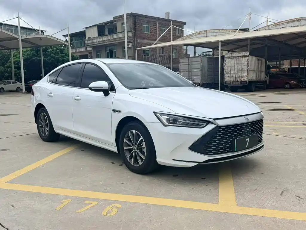 BYD Qin PLUS — фото 4