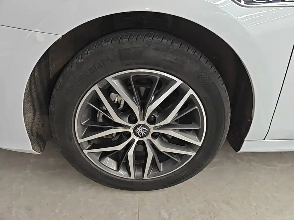 BYD Qin PLUS — фото 23