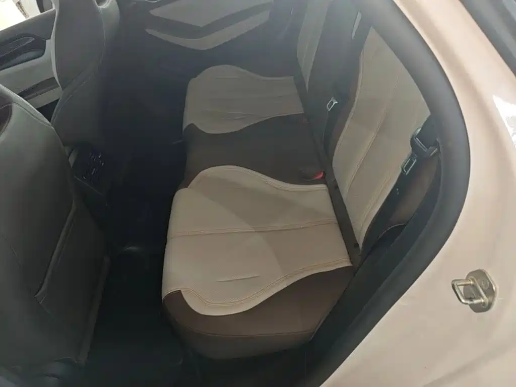 BYD Qin PLUS — фото 17