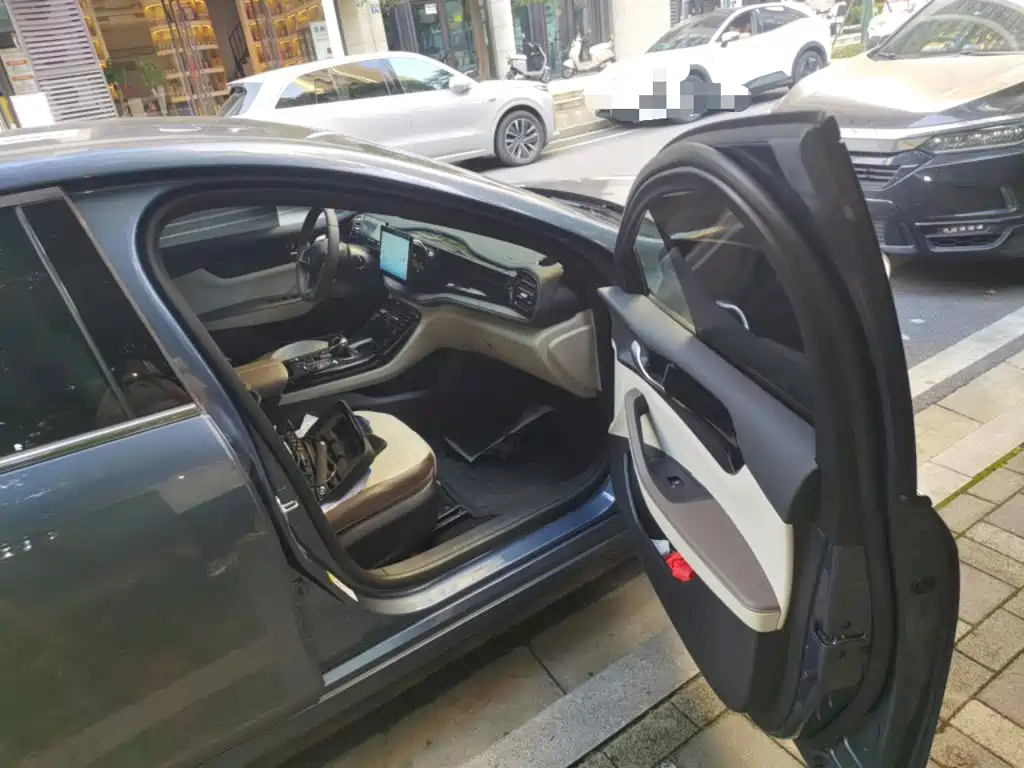 BYD Qin PLUS — фото 19
