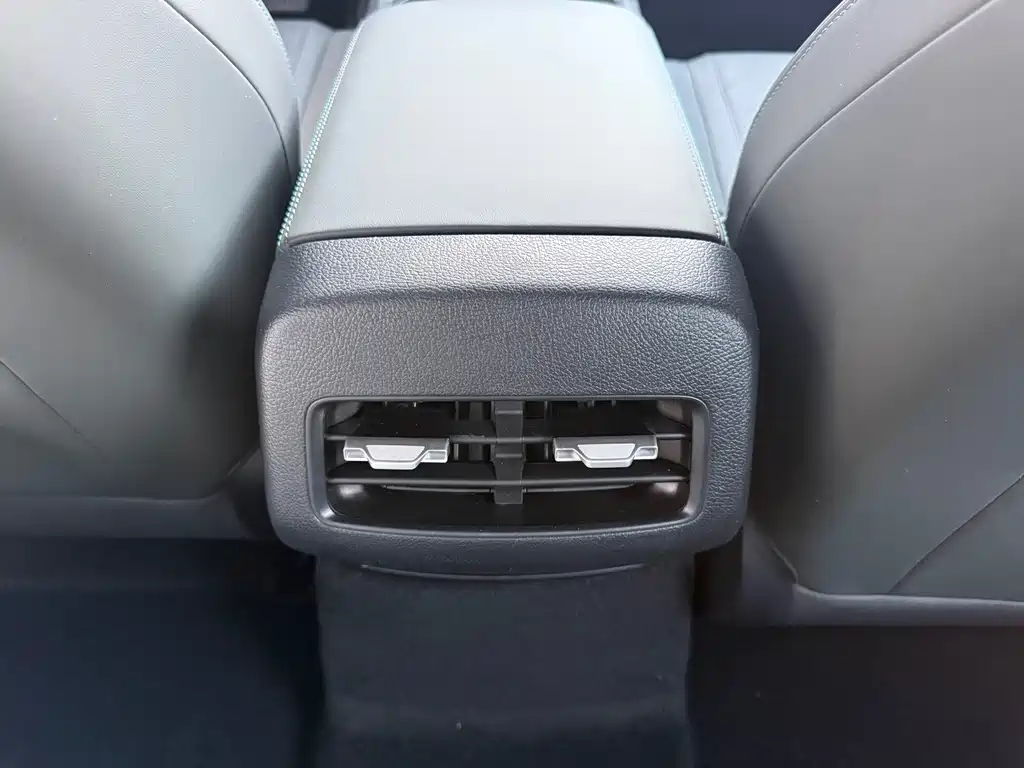 BYD Qin PLUS — фото 10