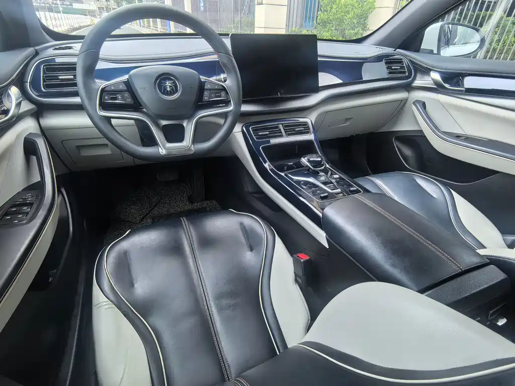 BYD Qin PLUS — фото 9