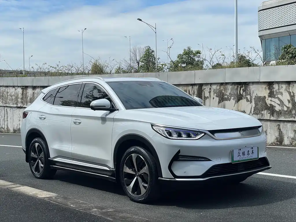 BYD PLUS New Energy — фото 3