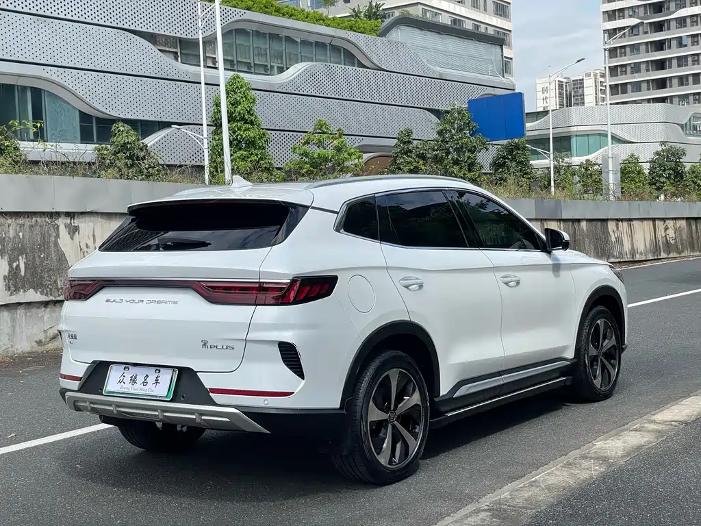 BYD PLUS New Energy — фото 7