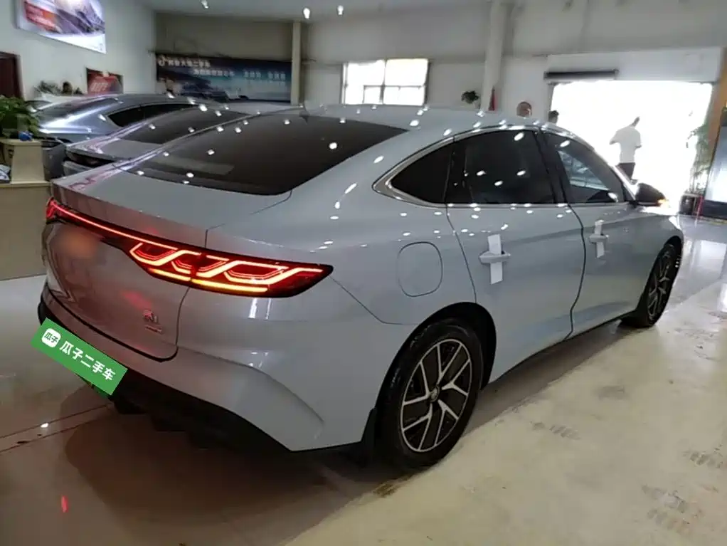 BYD Qin L — фото 7