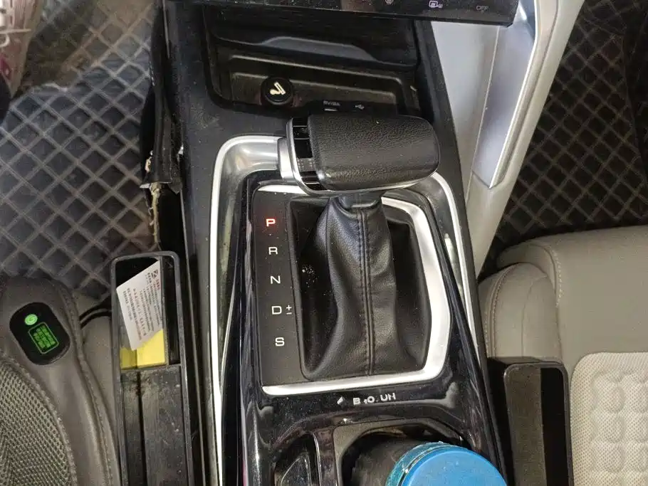 Baojun RS-5 — фото 15