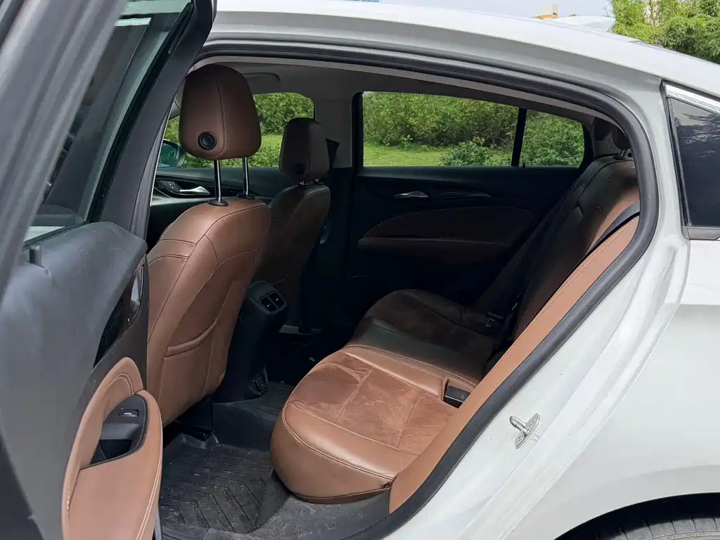 Buick Regal — фото 5