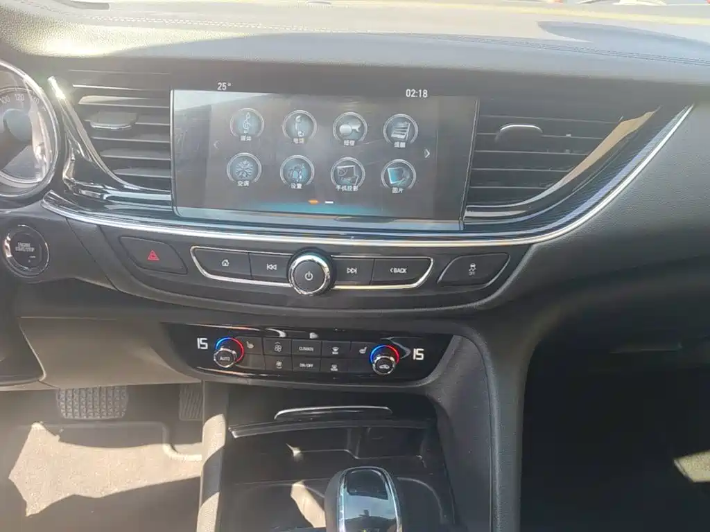 Buick Regal — фото 13
