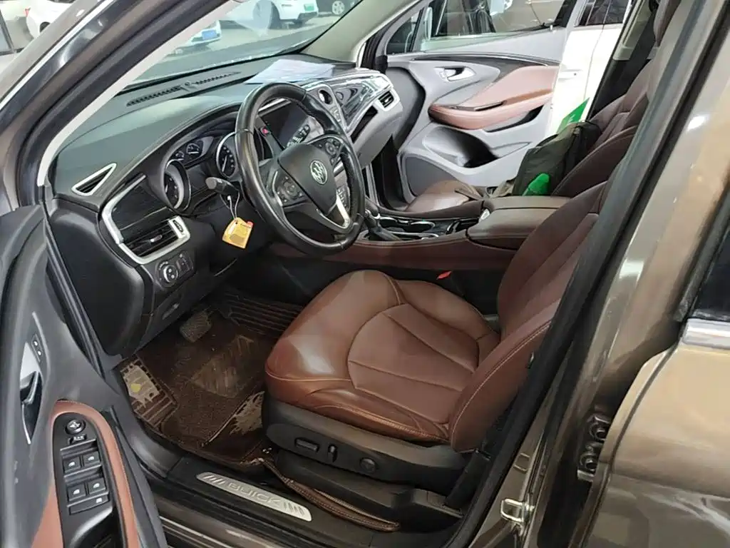 Buick Envision Plus — фото 15