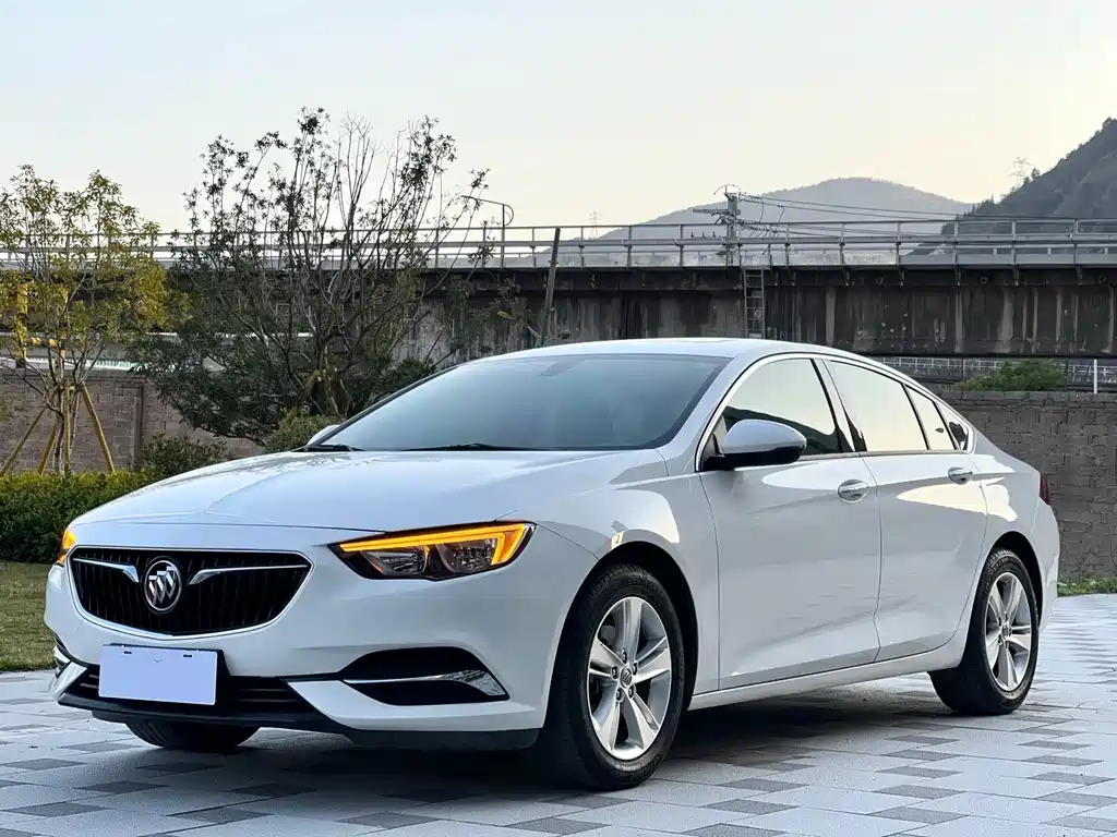Buick Regal — фото 2