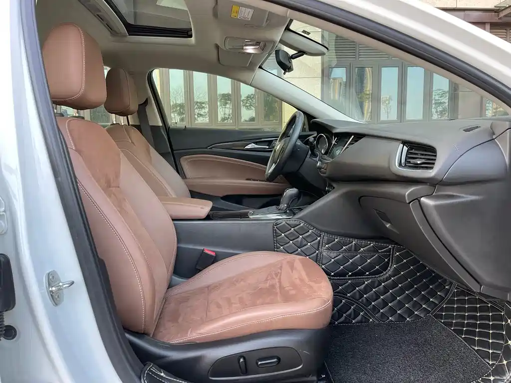 Buick Regal — фото 10