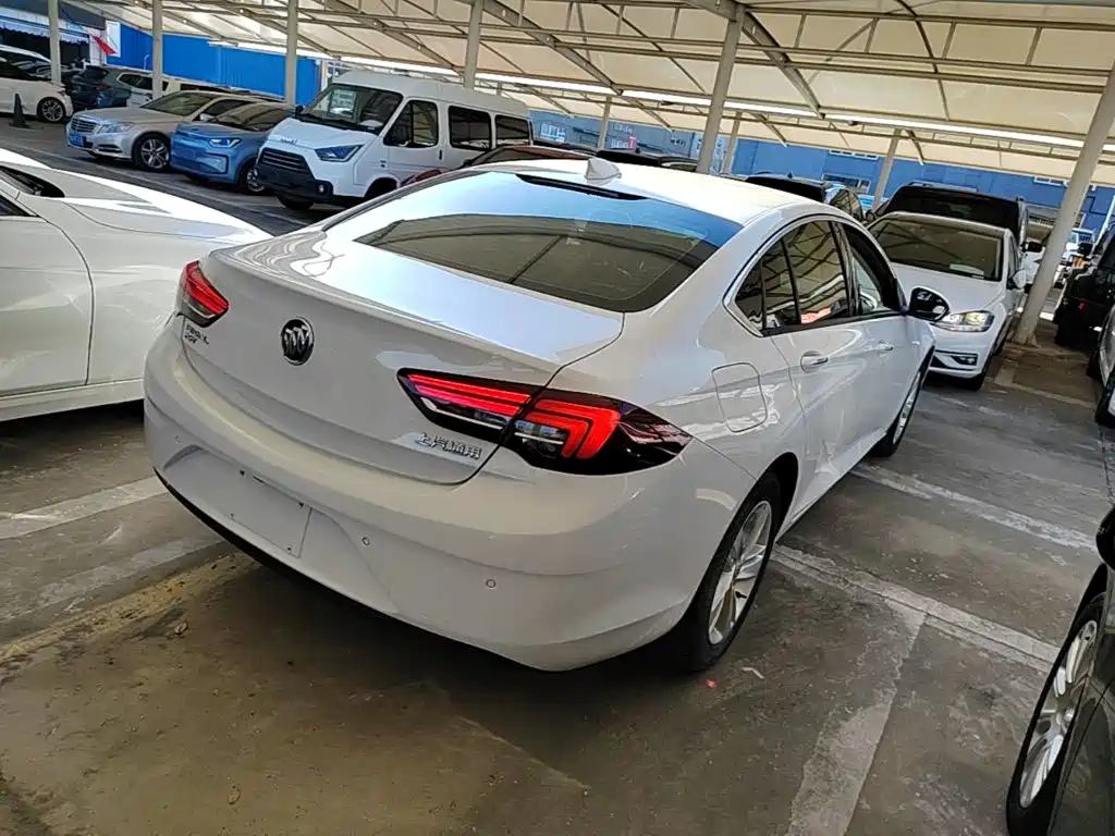 Buick Regal — фото 7