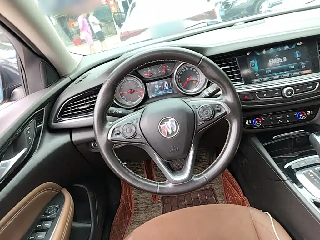 Buick Regal — фото 11