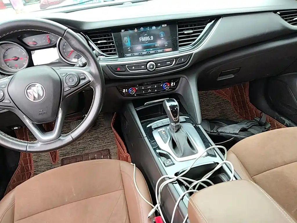 Buick Regal — фото 13