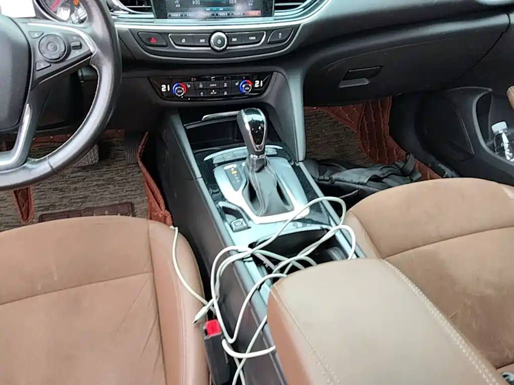 Buick Regal — фото 14