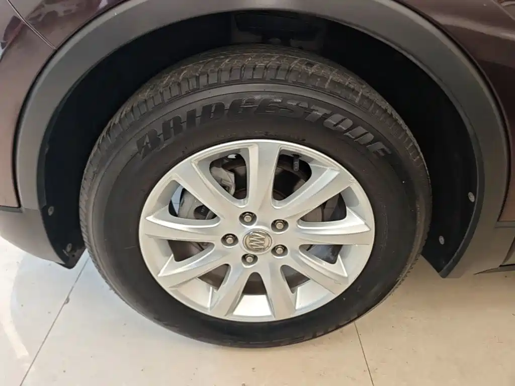 Buick Envision Plus — фото 23