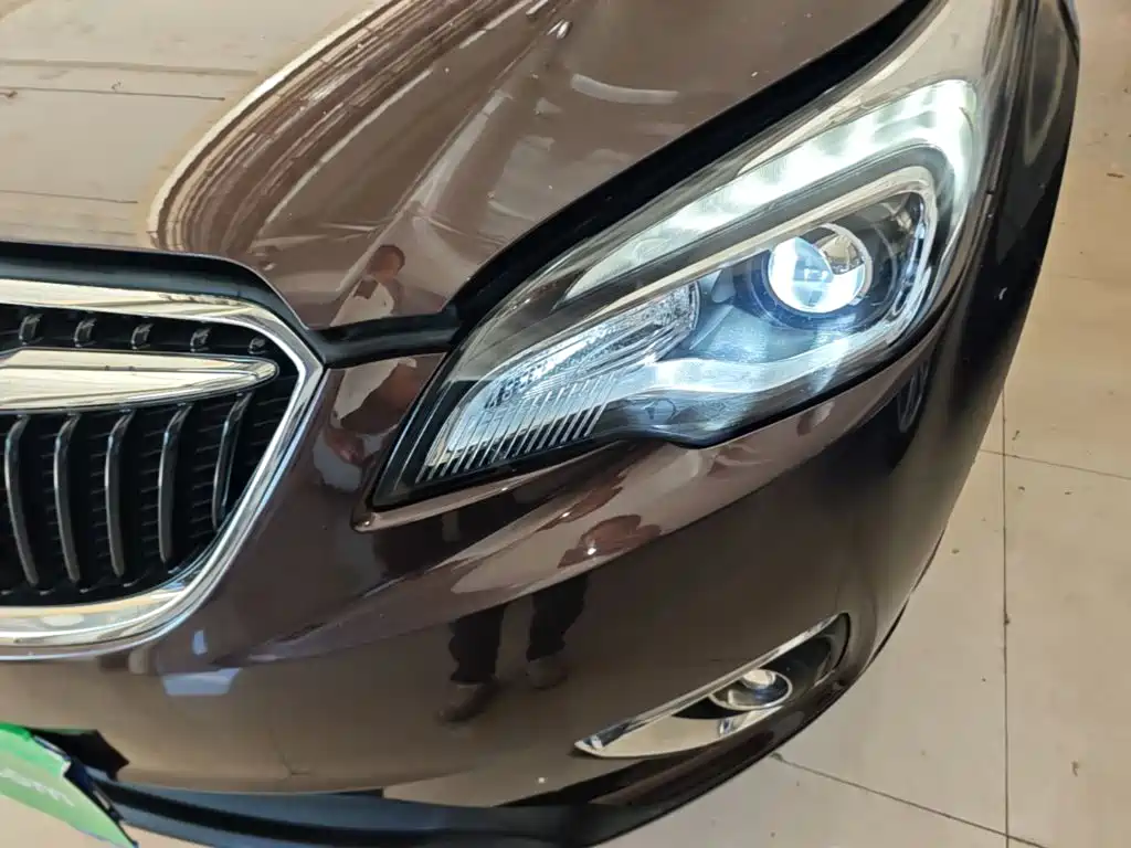 Buick Envision Plus — фото 24