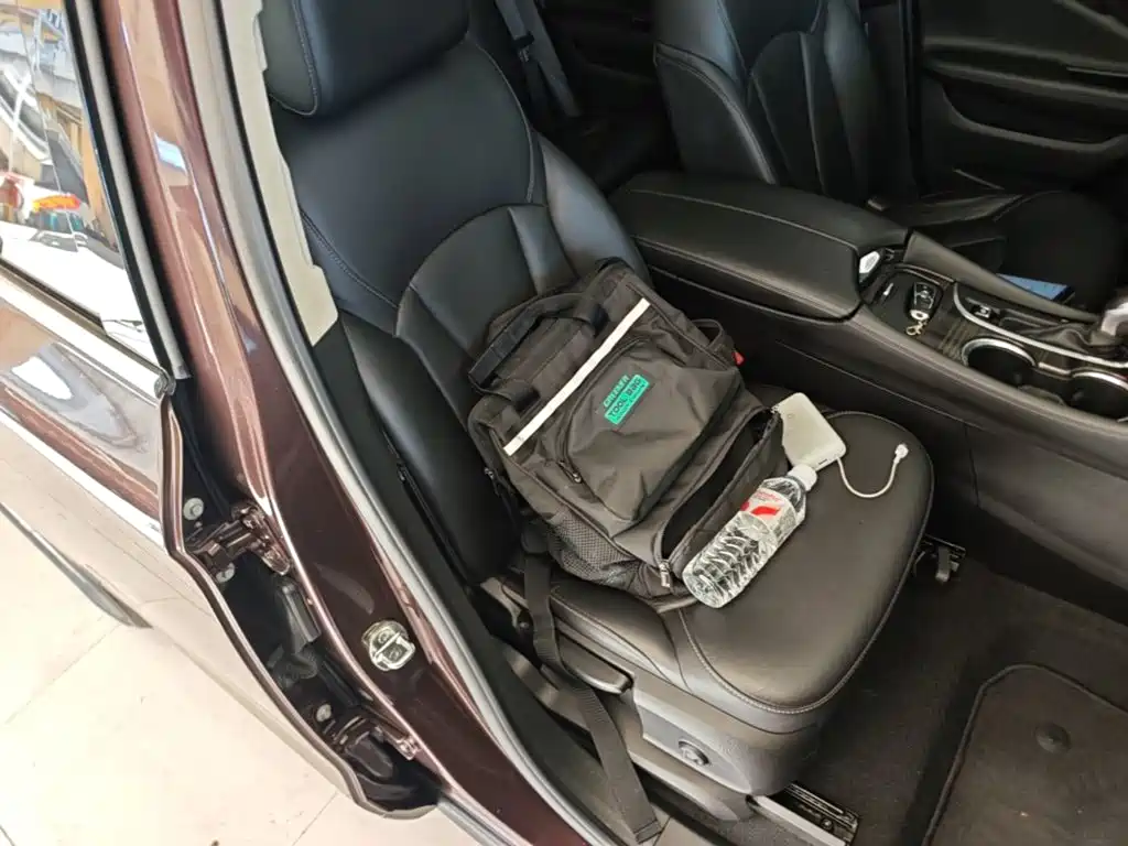 Buick Envision Plus — фото 25