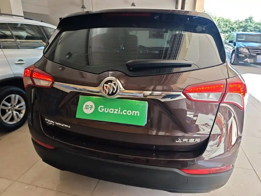 Buick Envision Plus — фото 6