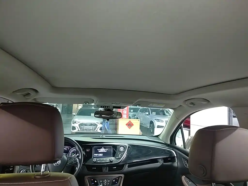 Buick Envision Plus — фото 18