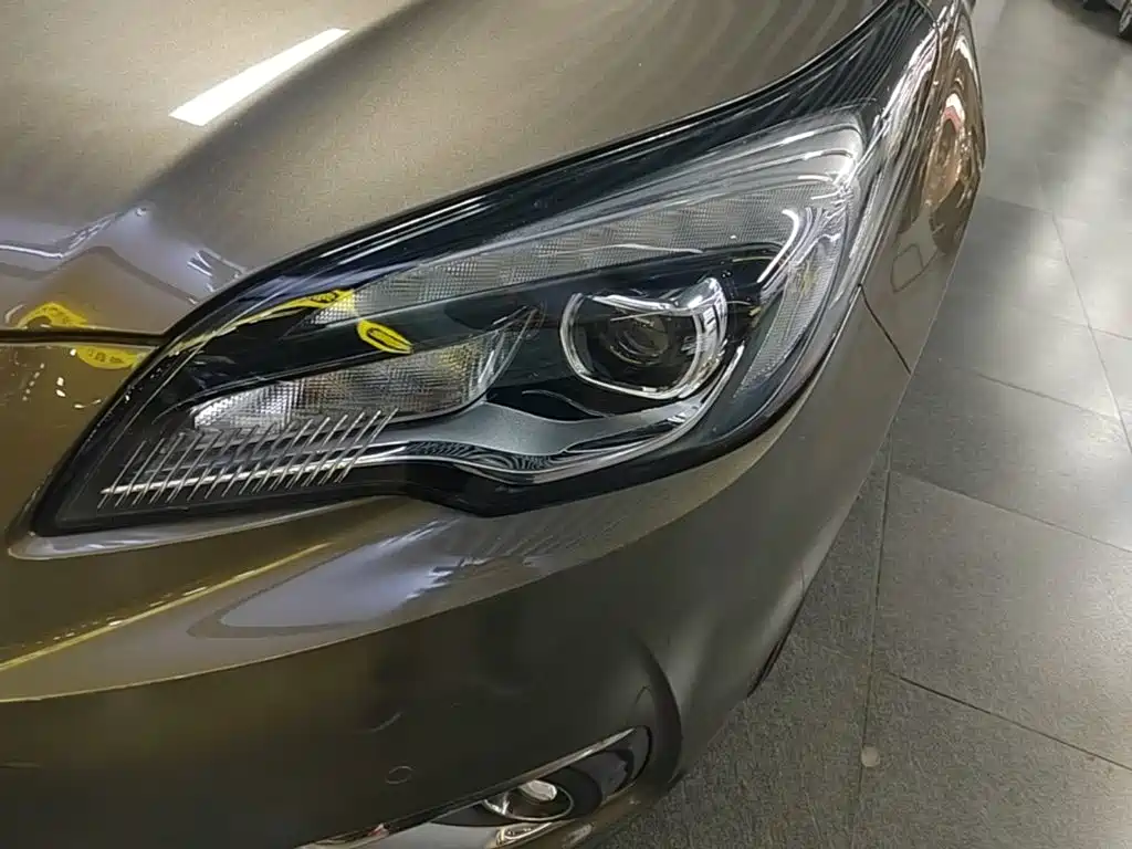 Buick Envision Plus — фото 24