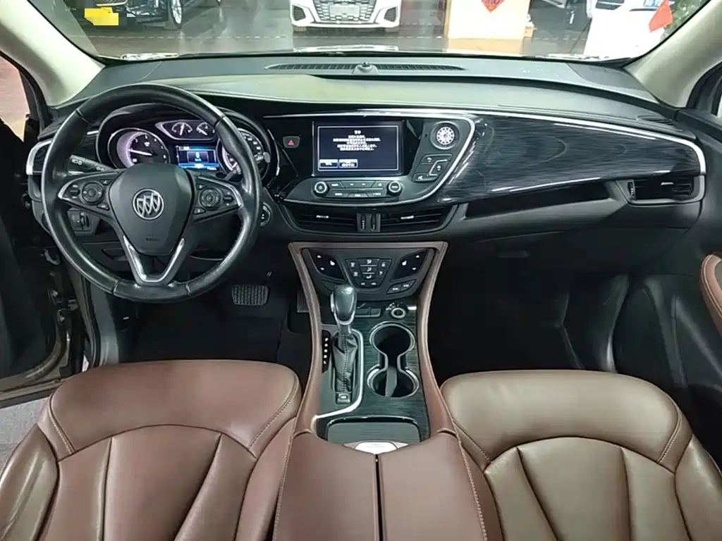 Buick Envision Plus — фото 10