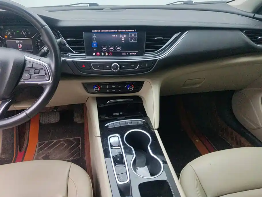 Buick Regal — фото 13