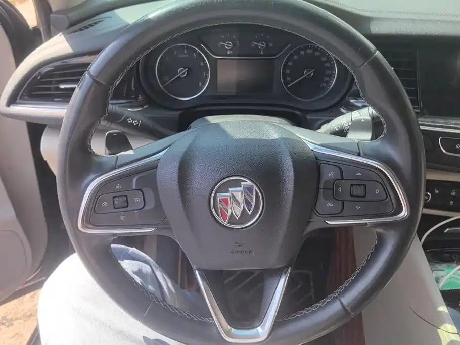 Buick Regal — фото 15