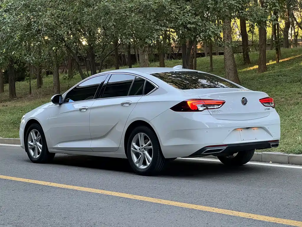 Buick Regal — фото 8