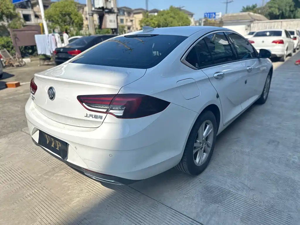 Buick Regal — фото 4