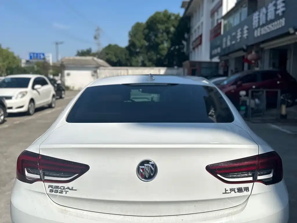 Buick Regal — фото 5