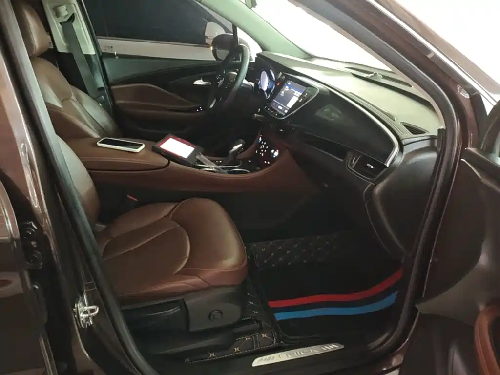 Buick Envision Plus — фото 25