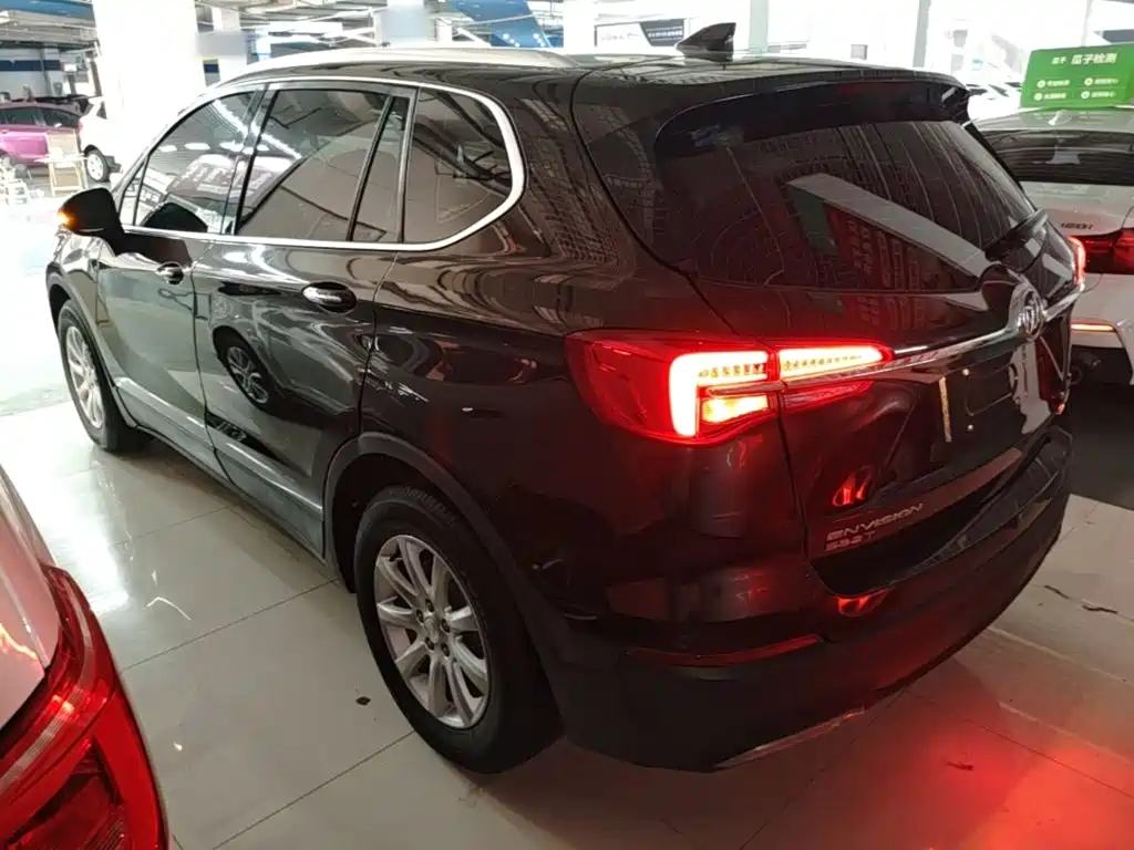 Buick Envision Plus — фото 5