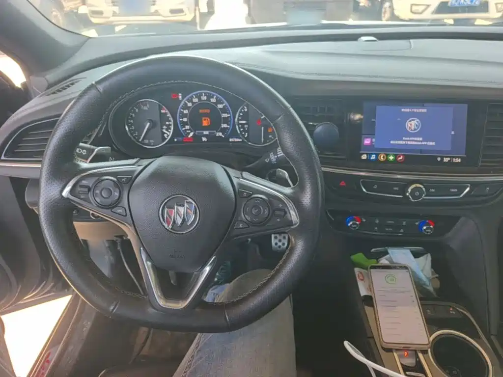 Buick Regal — фото 10