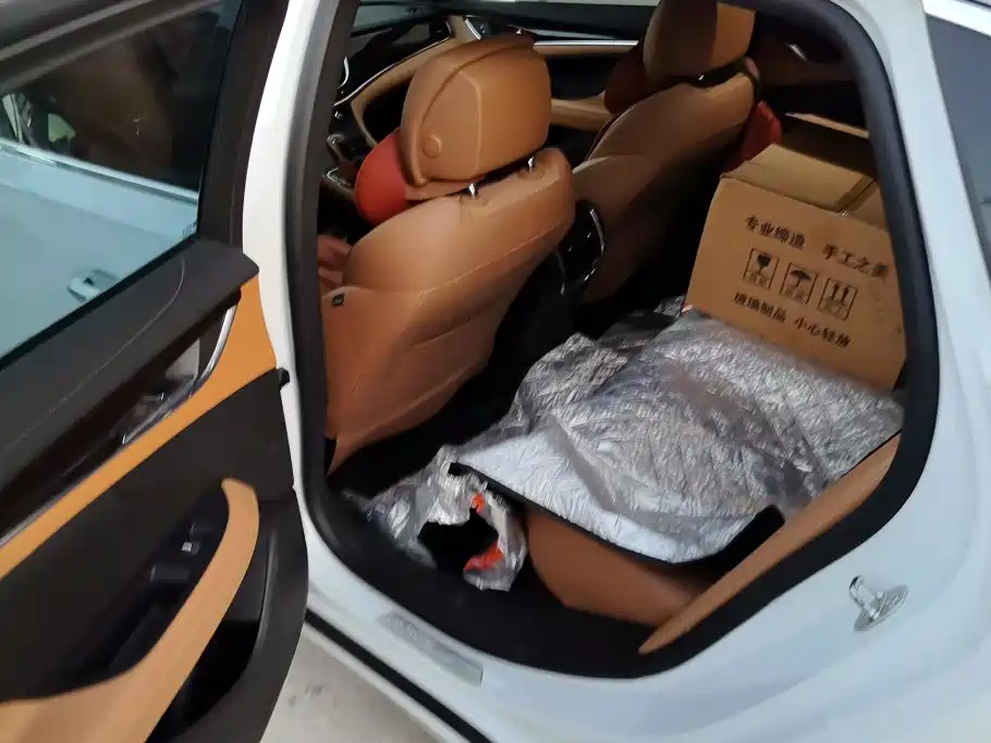 Buick LaCrosse — фото 11