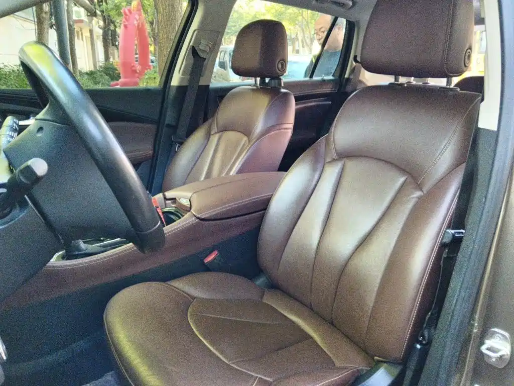 Buick Envision Plus — фото 11