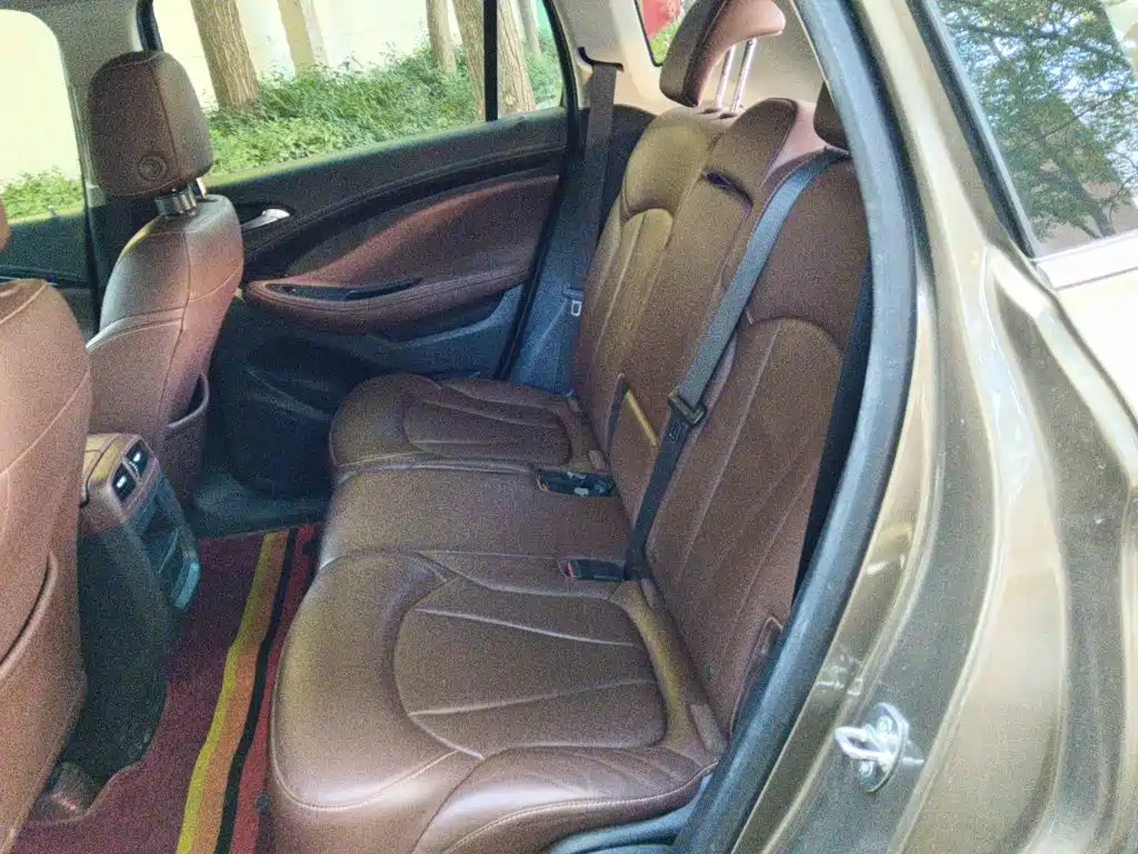 Buick Envision Plus — фото 13