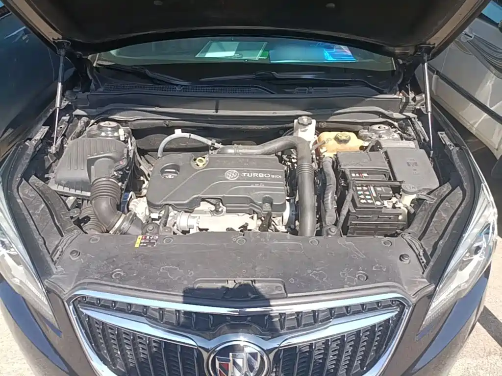 Buick Envision Plus — фото 20