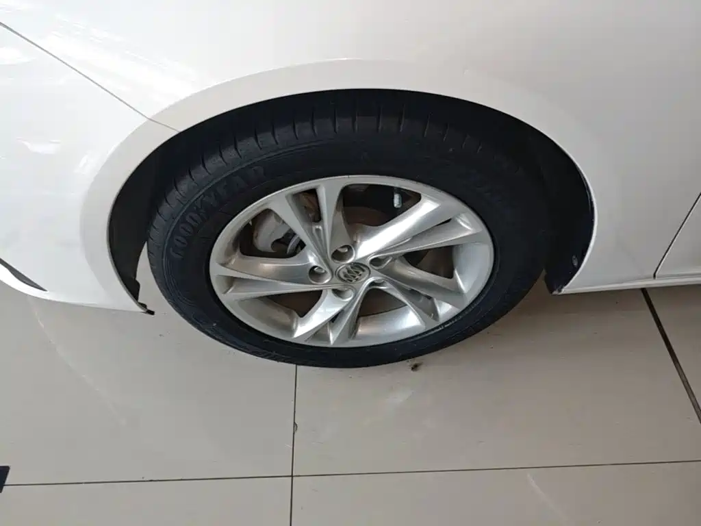 Buick Regal — фото 23