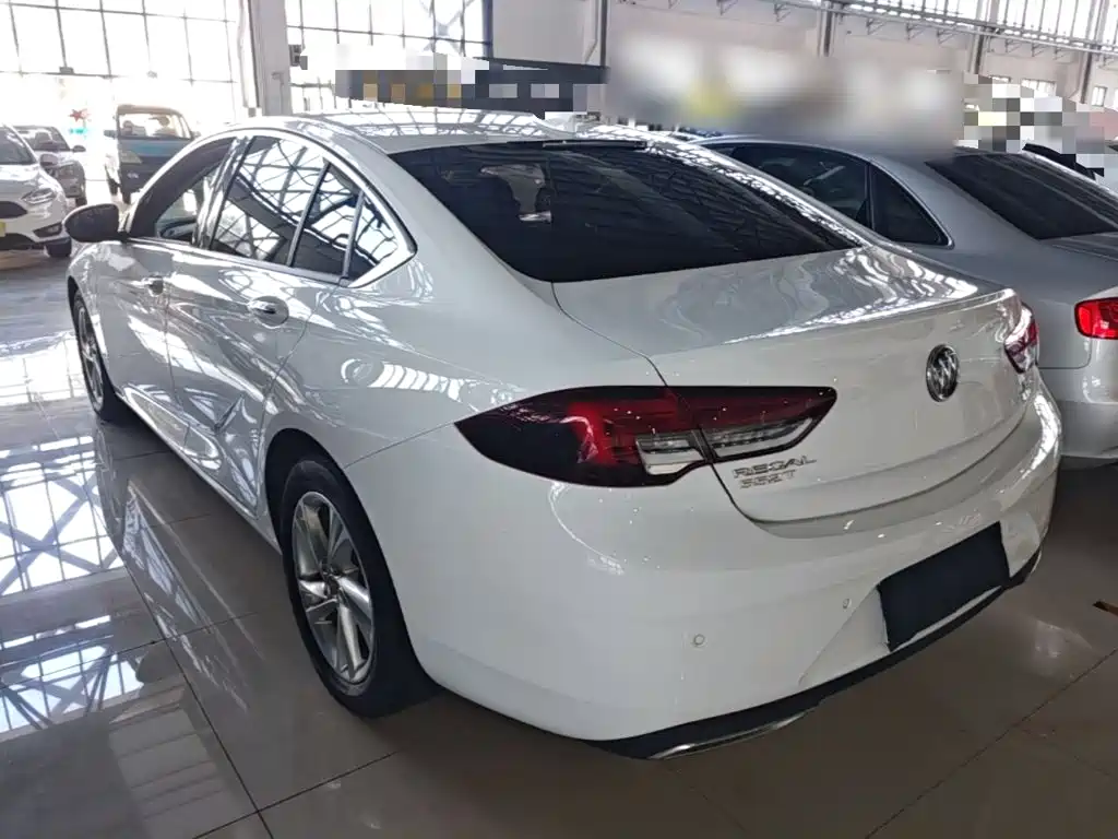 Buick Regal — фото 5
