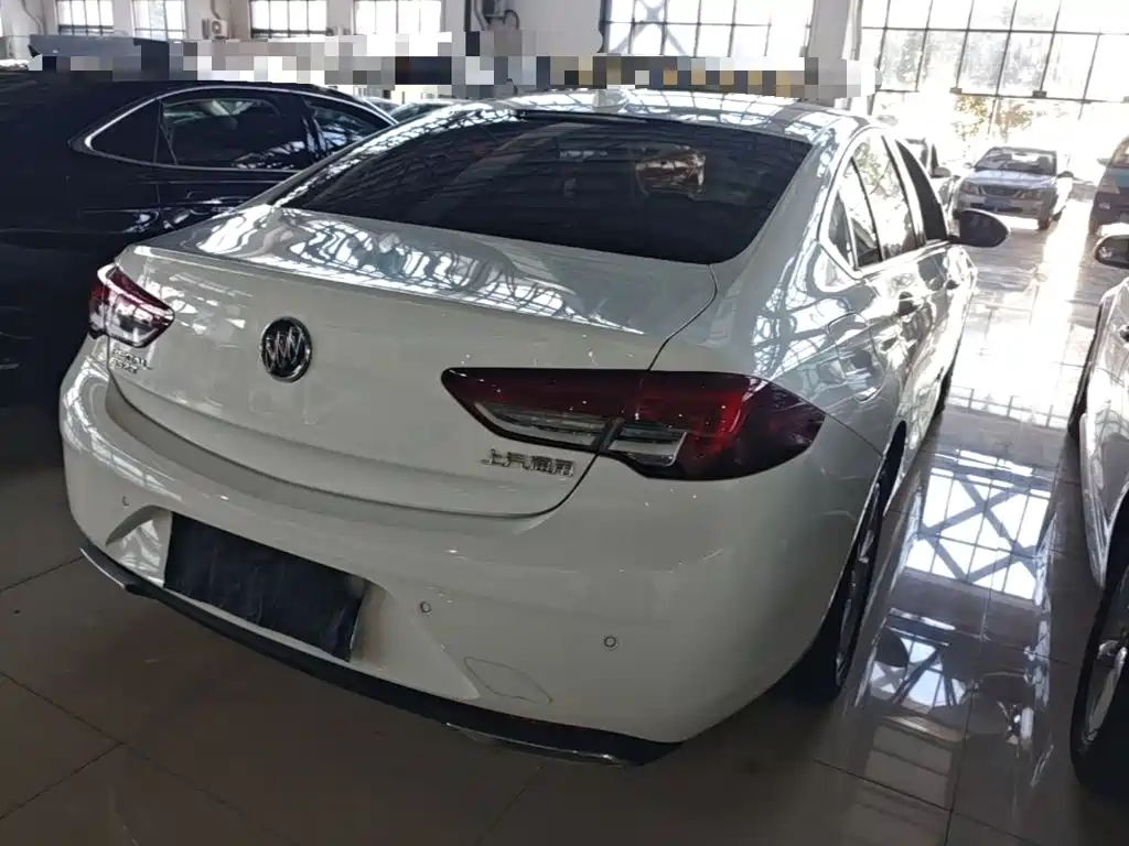 Buick Regal — фото 7