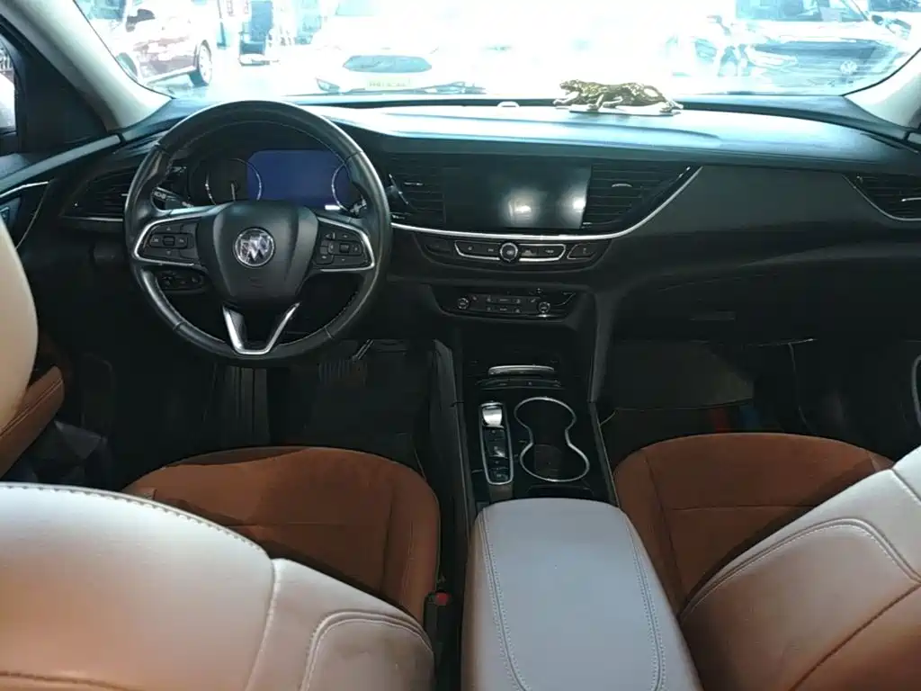 Buick Regal — фото 10