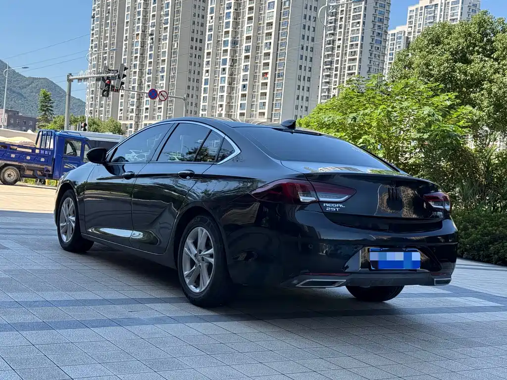 Buick Regal — фото 14